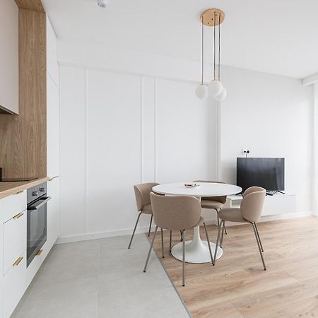 Rentplanet - Apartamenty Pileckiego 华沙 外观 照片